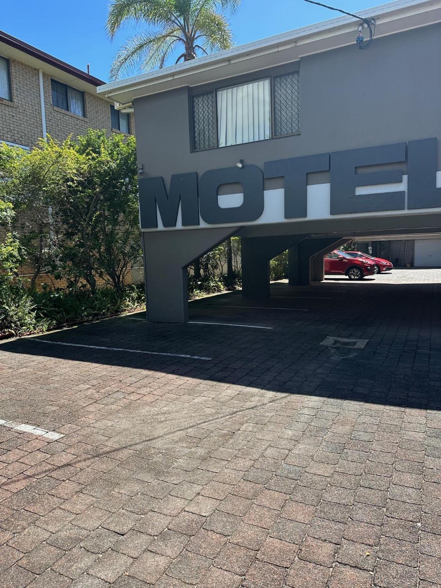 Gold Coast Airport Motel - Only 300 Meters To Airport Terminal Esterno foto